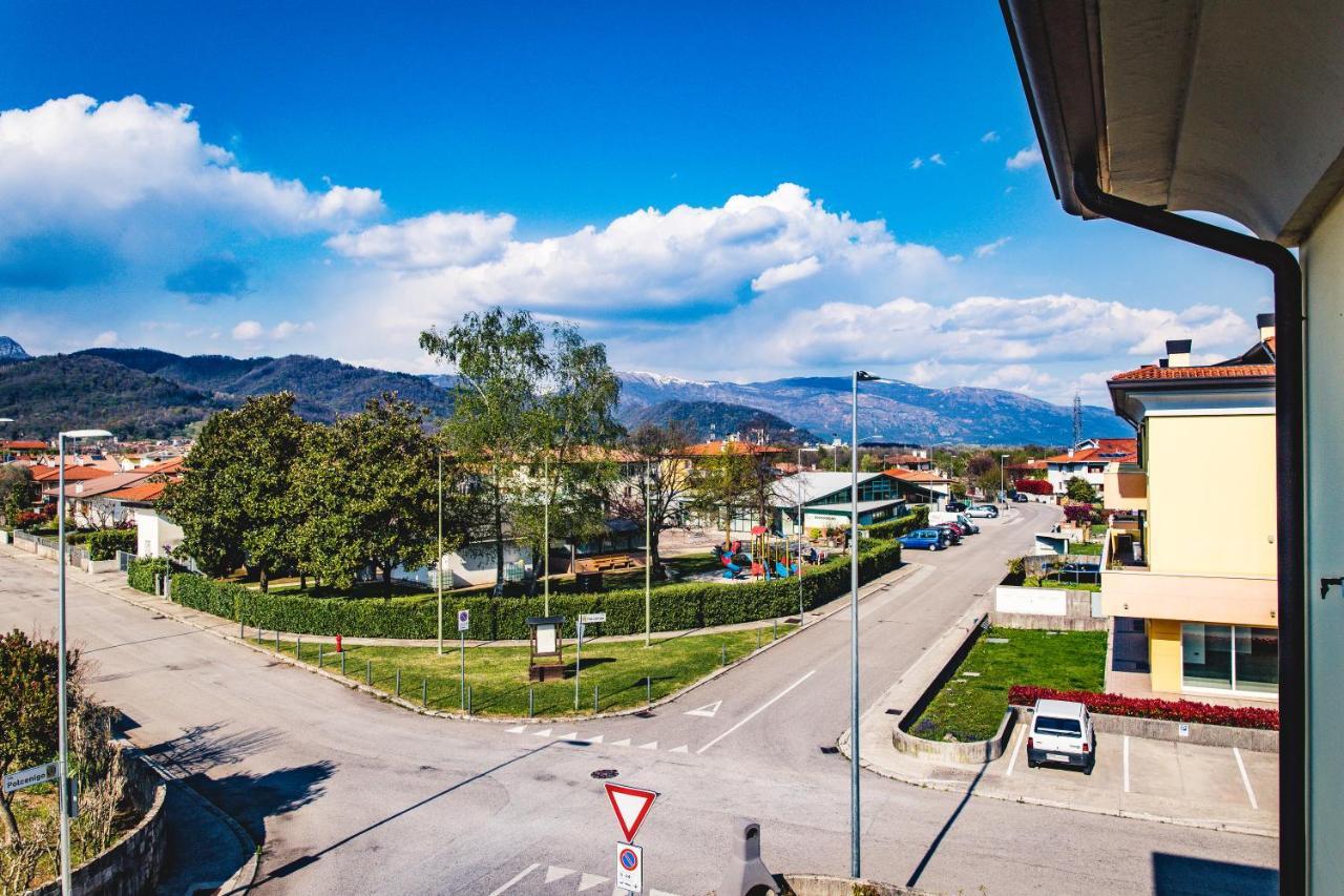 Appartamento Borgo Peschiere Маниаго Экстерьер фото
