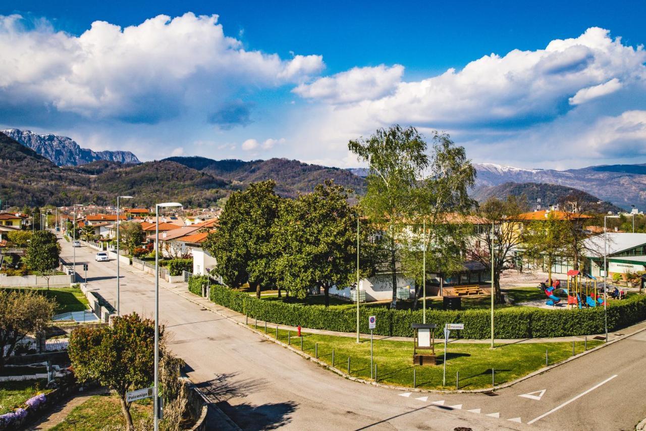 Appartamento Borgo Peschiere Маниаго Экстерьер фото